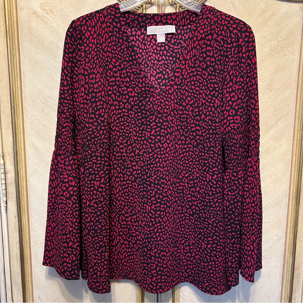 MICHAEL Michael Kors Pink & Black Smocked Flare Sleeve V Neck Tunic Blouse